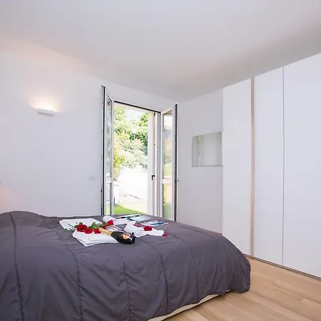 Apartament Griante Le Maioliche